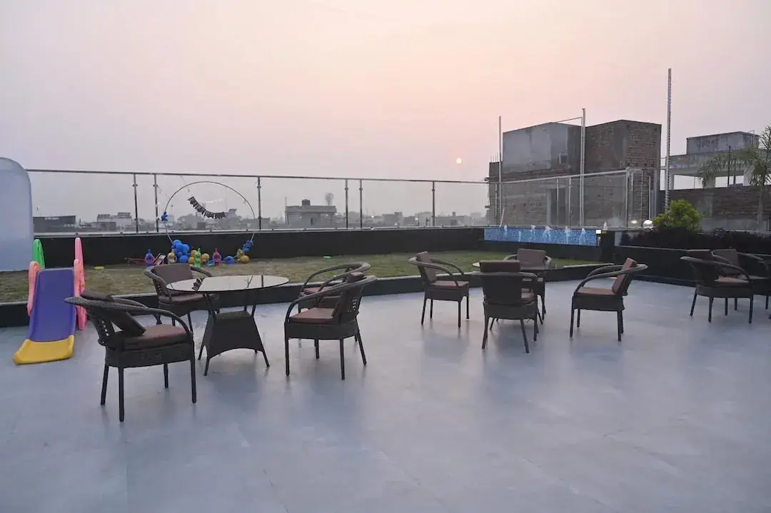 Rooftop terrace with a children's play area