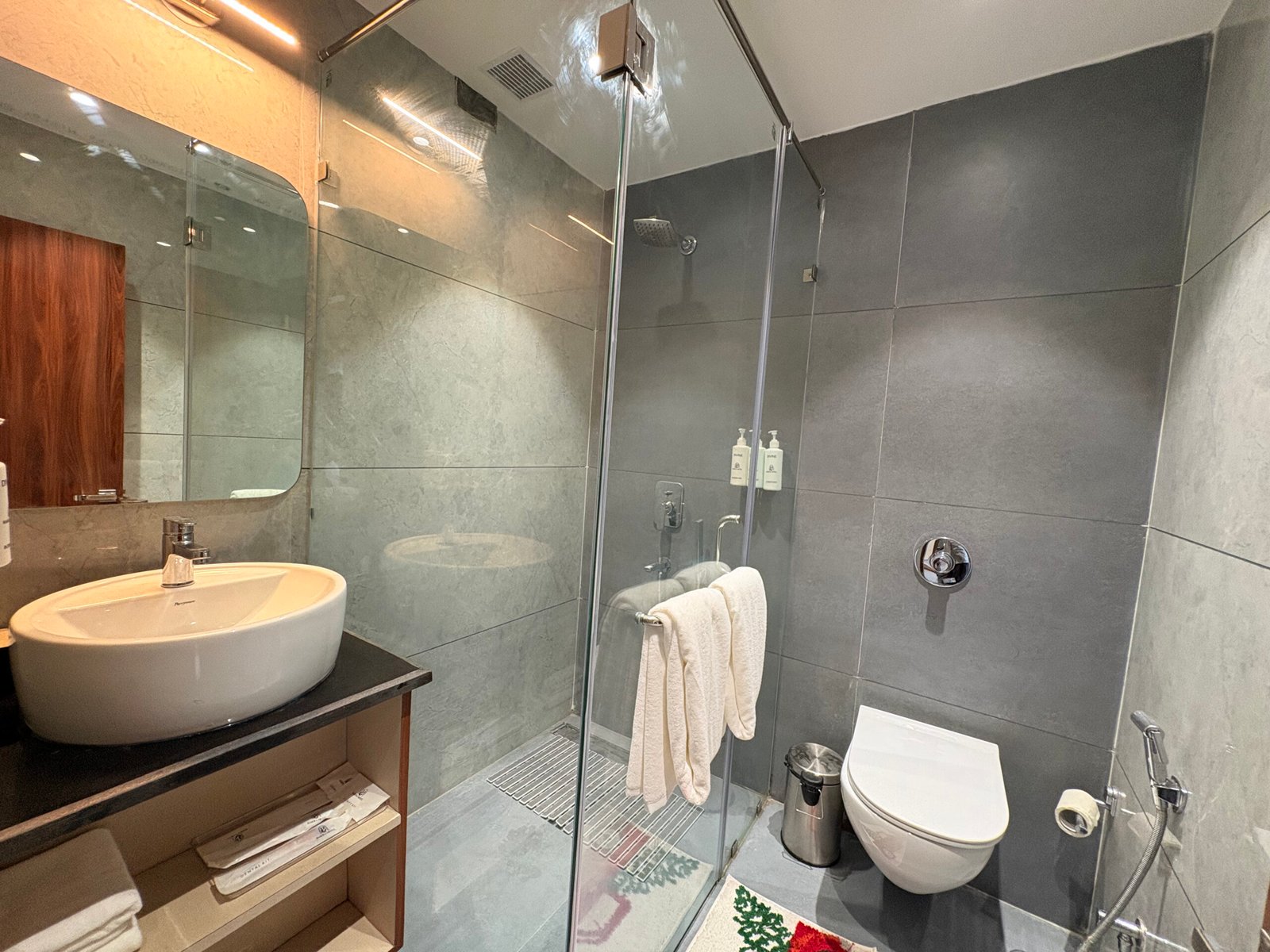 20251002_081129762_iOS